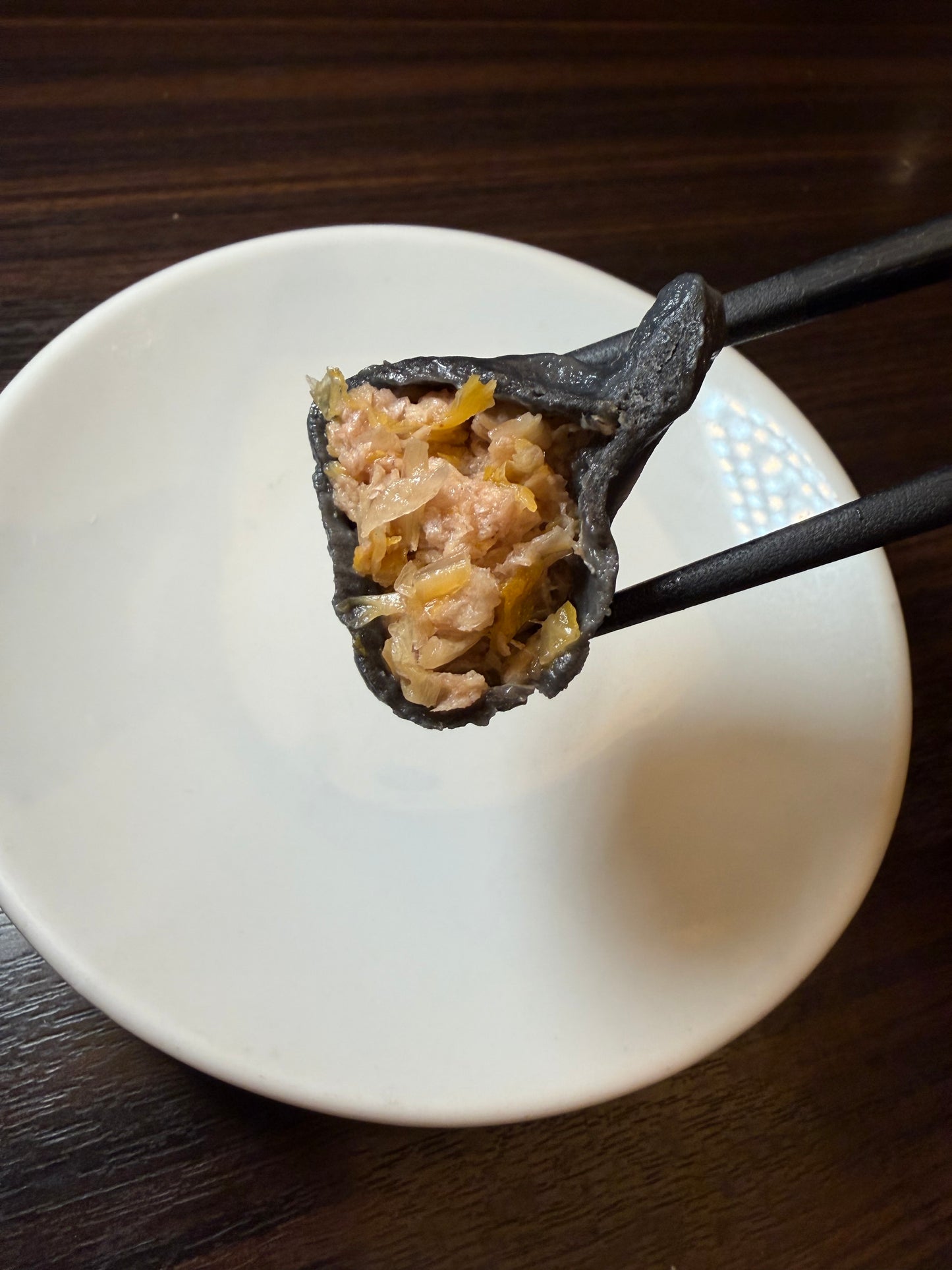 【無添加・着色料不使用】ウィーガン手作り竹炭餃子12個セット
